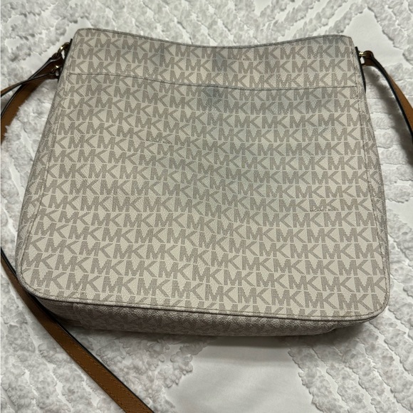 Micheal Kors - Picture 4 of 4